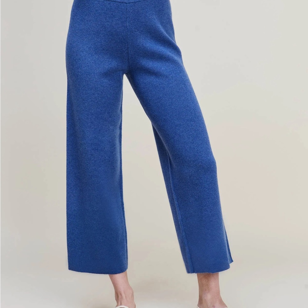 Kilte Collection Cashmere Set - Picture 3 of 6